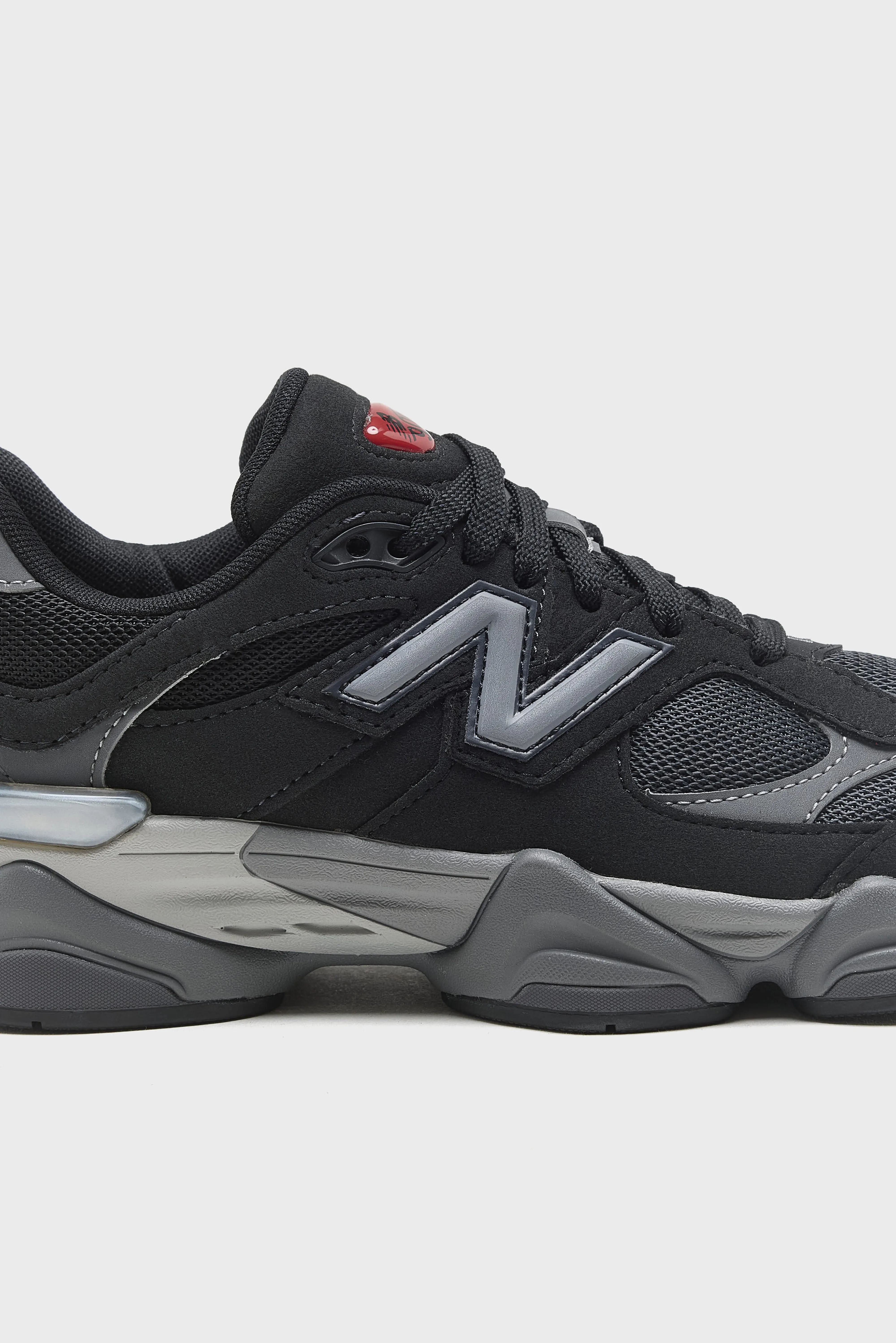 9060 for Juniors (261 / B / BLACK) - Image 5