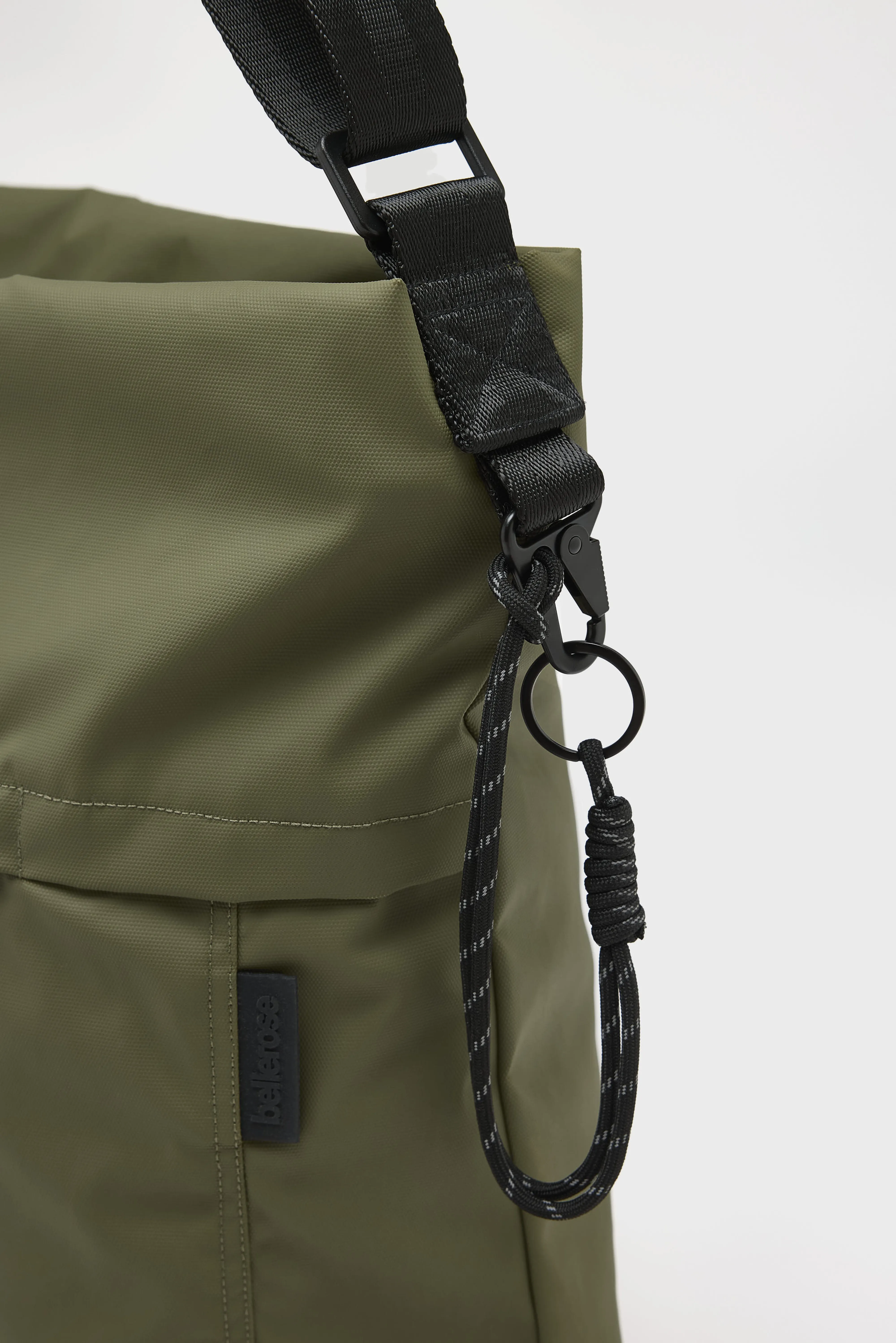 Hendem shoulder bag (261 / M / ARMY) - Image 9