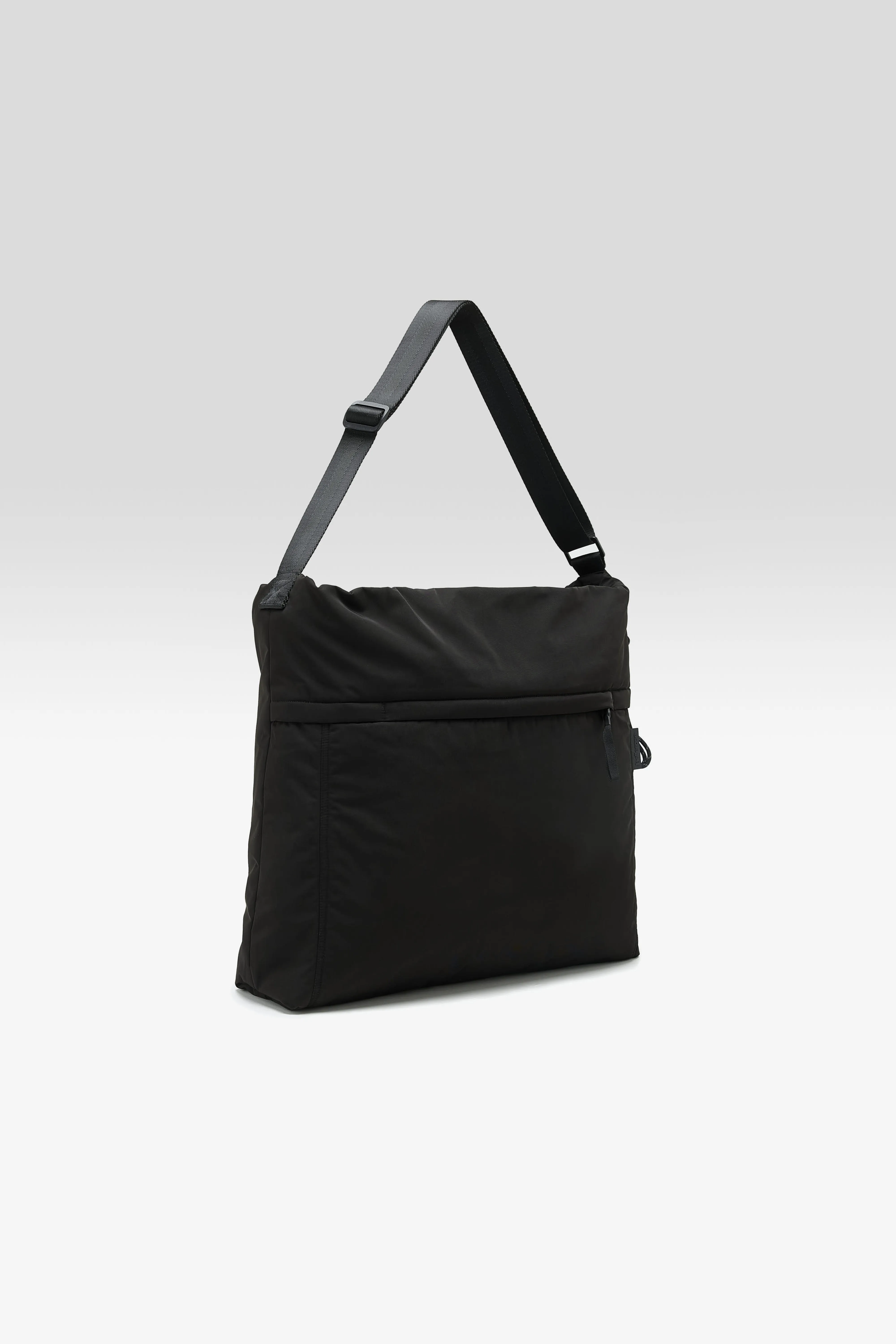 Hendem shoulder bag (261 / M / BLACK) - Image 5