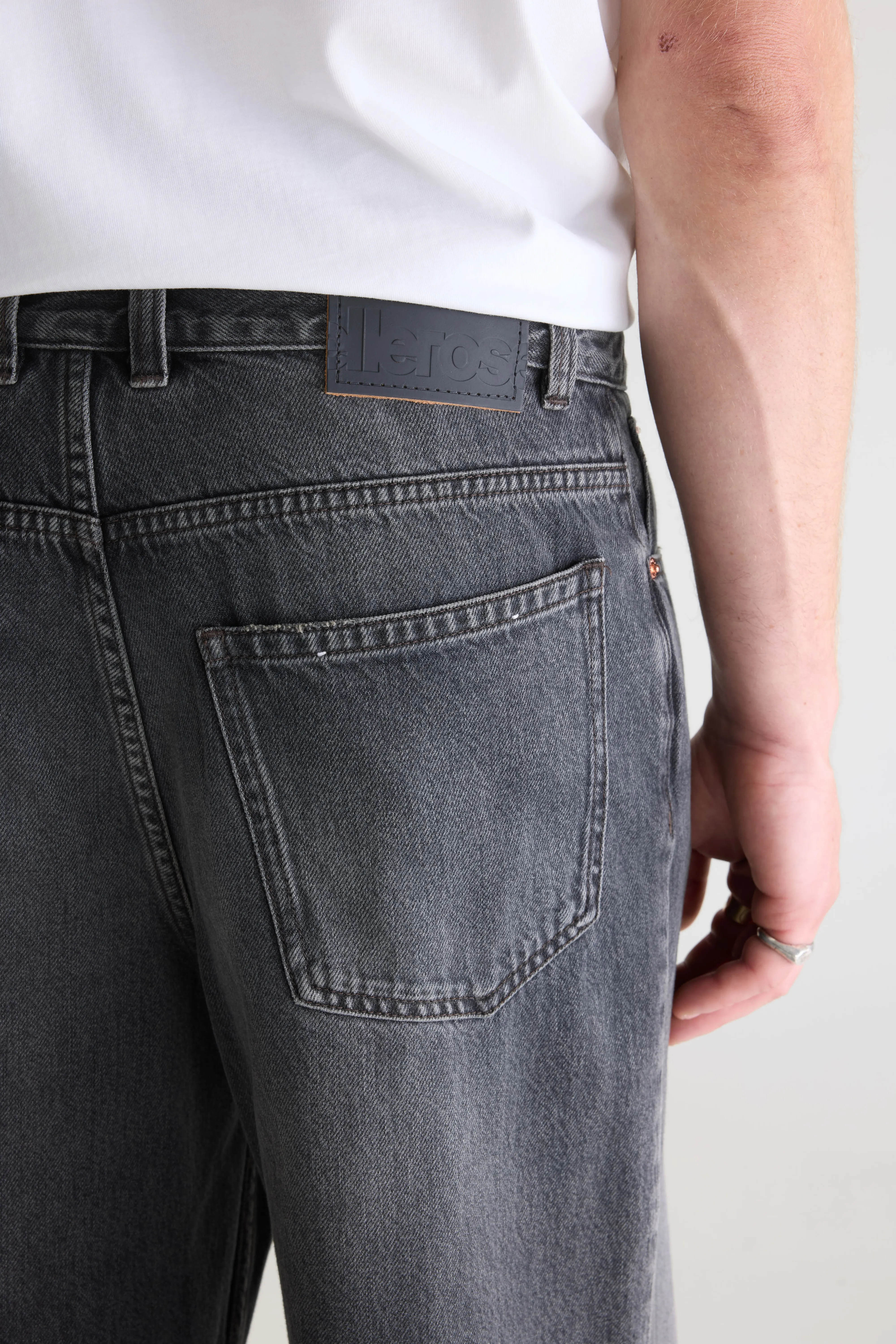 Denim N. 05 - wide jeans (261 / M / BLACK STONE) - Image 7