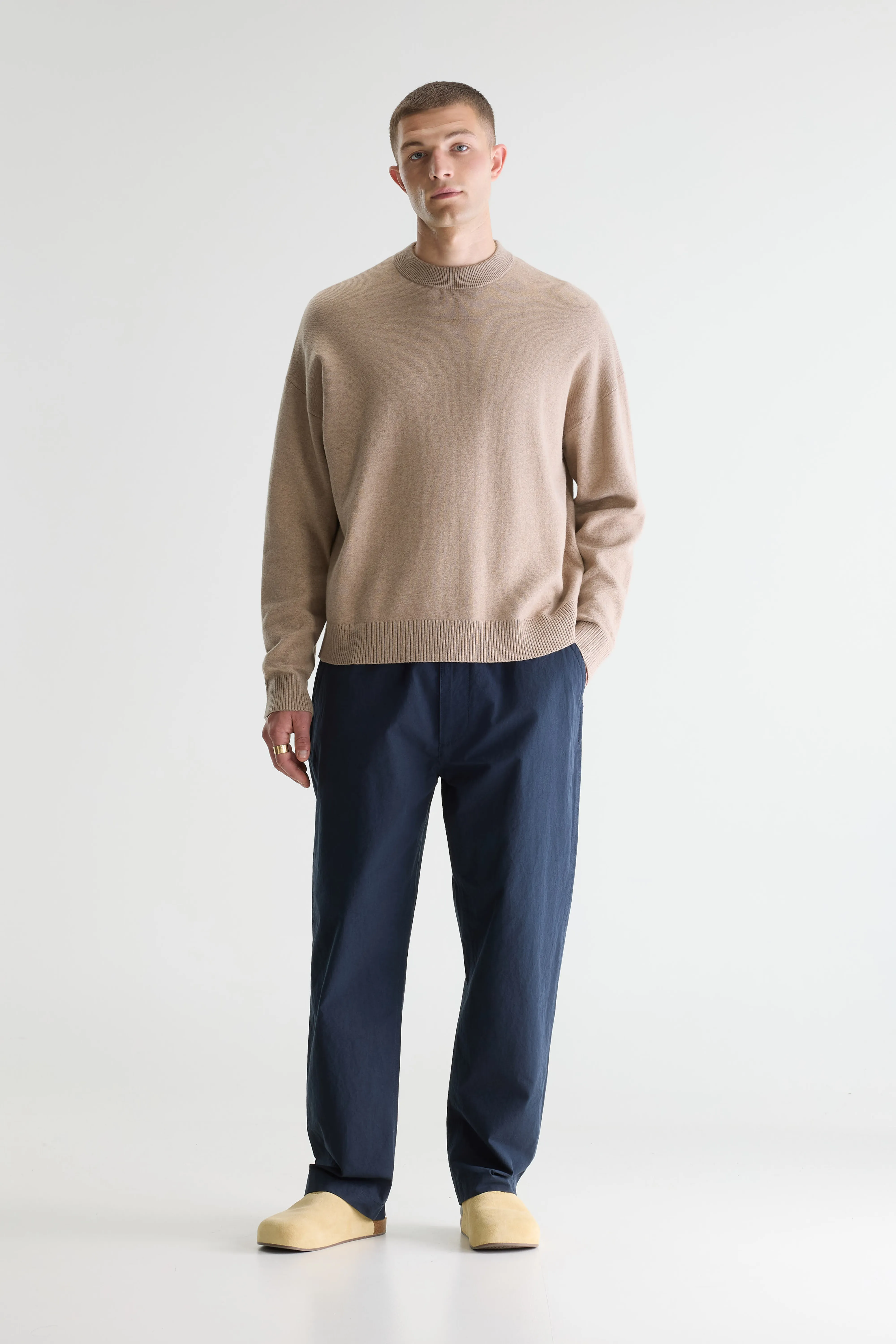 Geolem crewneck sweater  (261 / M / CHINO) - Image 3