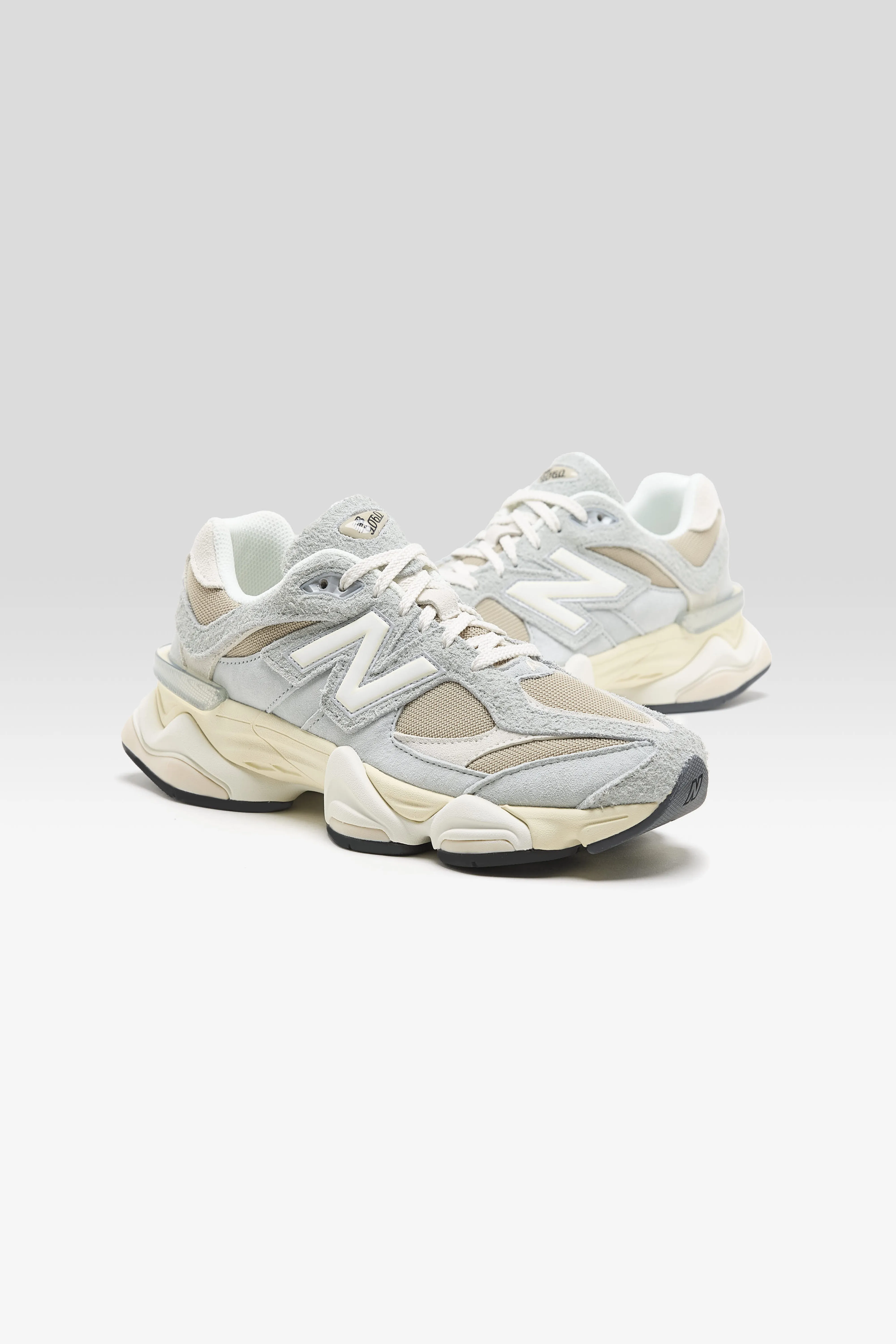 9060 for Men (261 / M / GREY) - Image 3