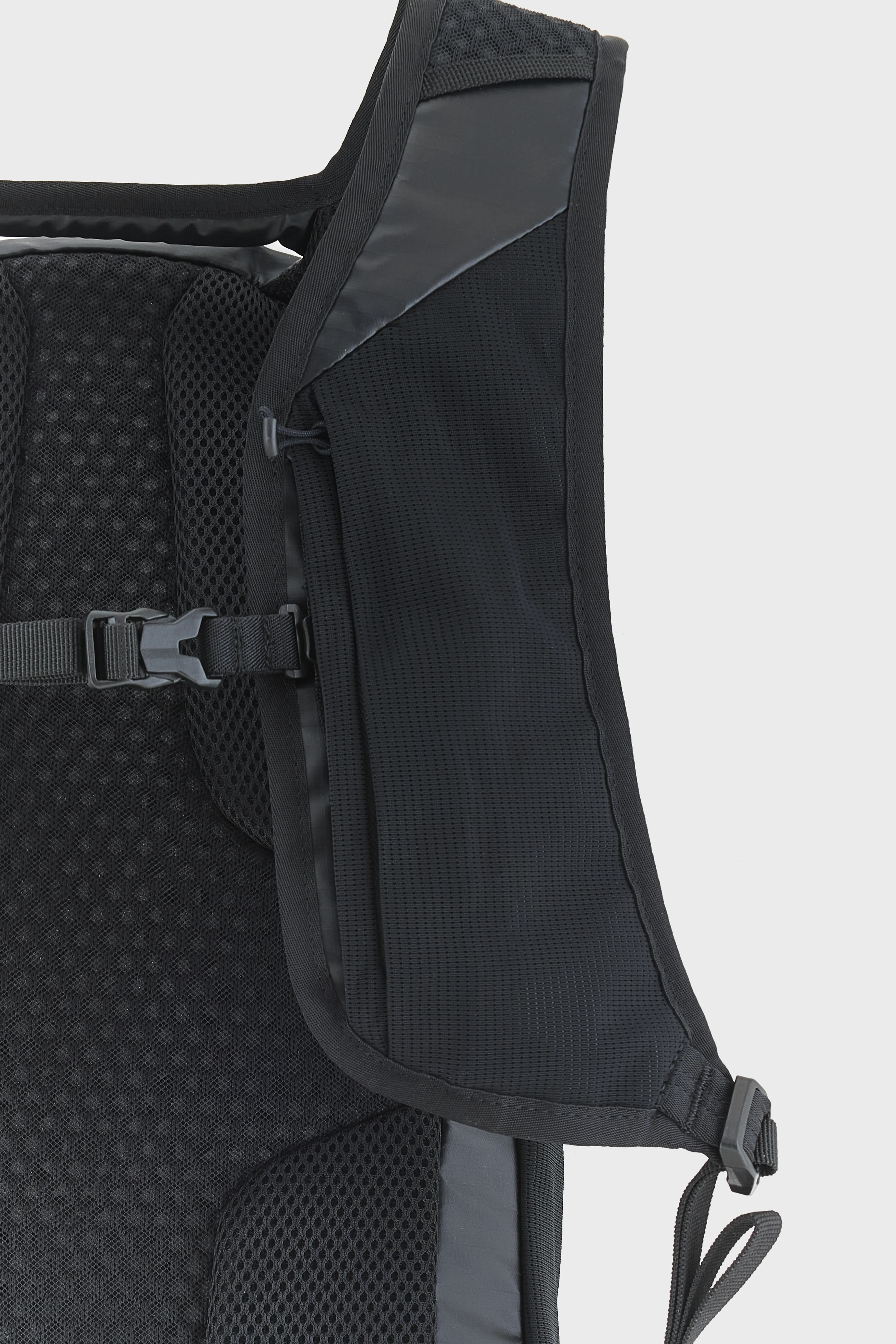 XT 15 OG Backpack (261 / W / BLACK) - Image 8