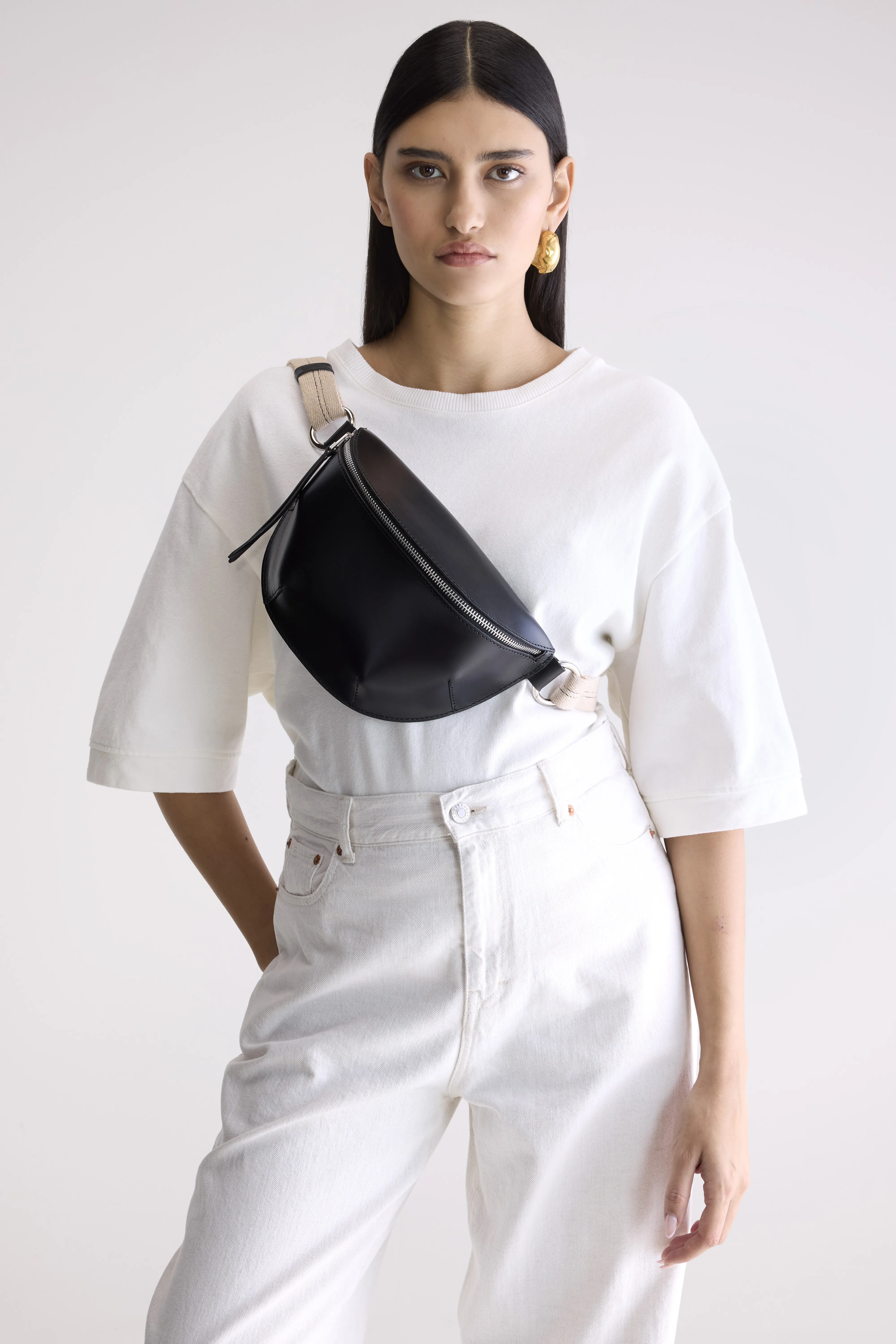 Rosie black leather sling bag (252 / W / BLACK) - Image 3