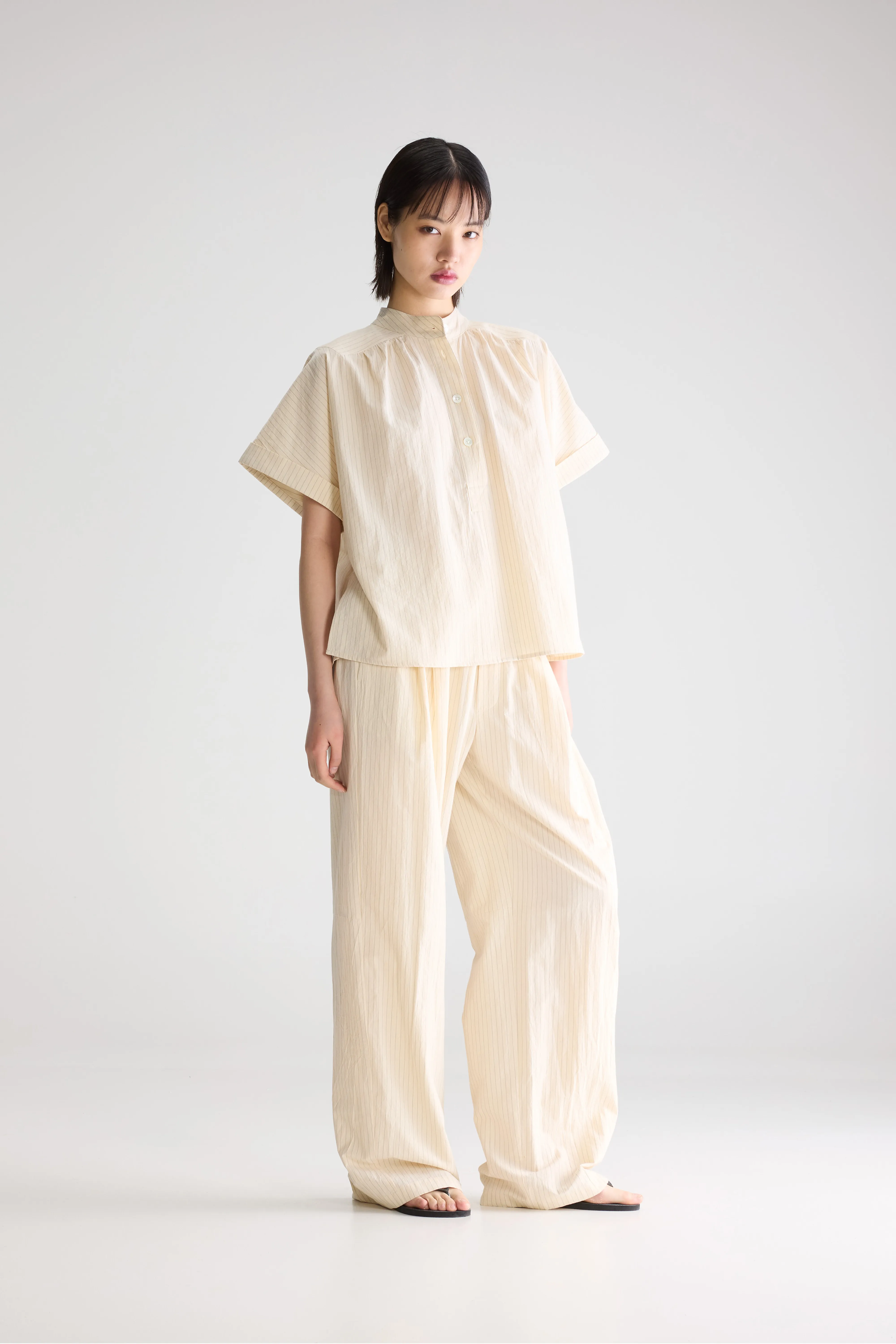 Pear short-sleeve blouse (261 / W / STRIPE A) - Image 3