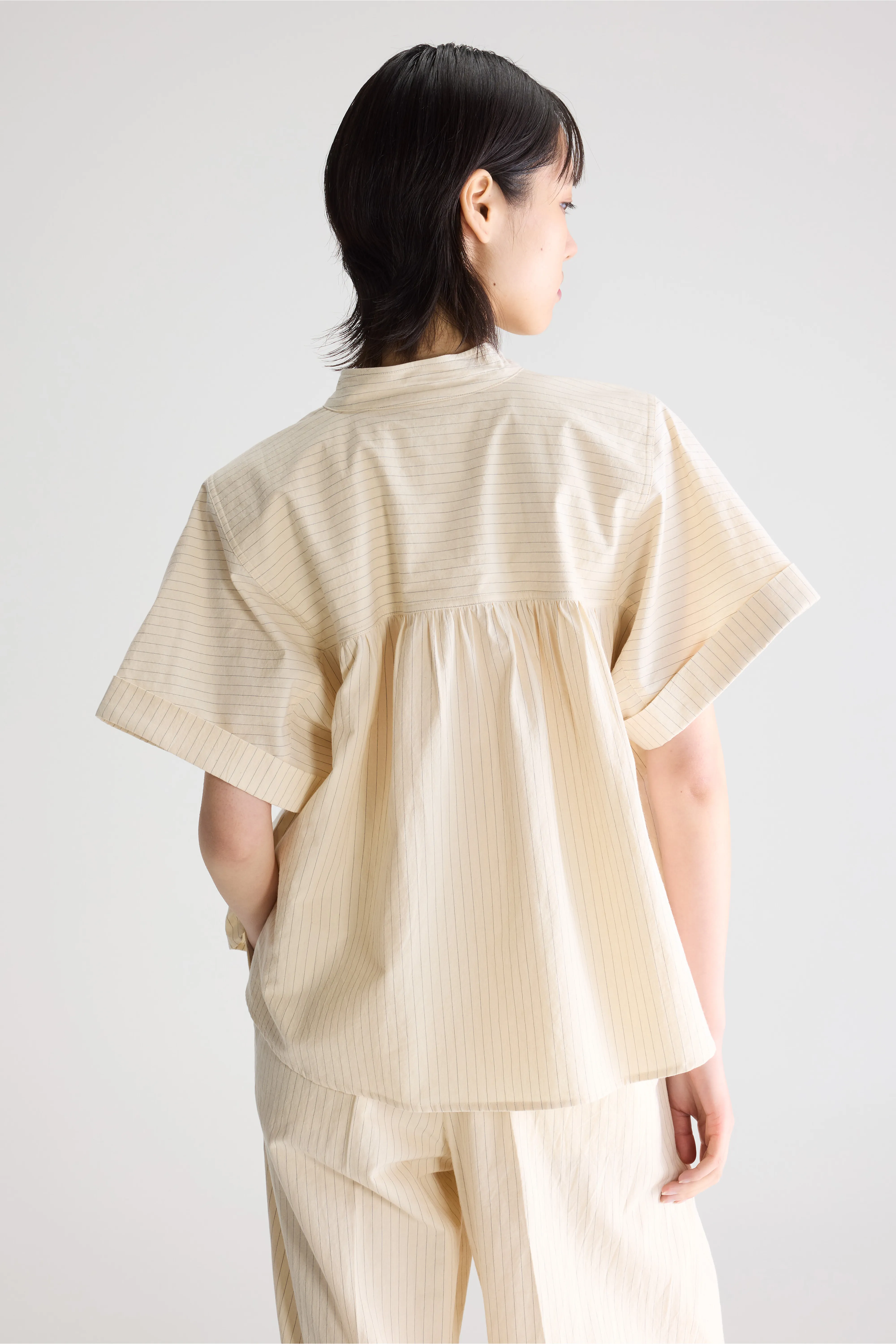 Pear short-sleeve blouse (261 / W / STRIPE A) - Image 4