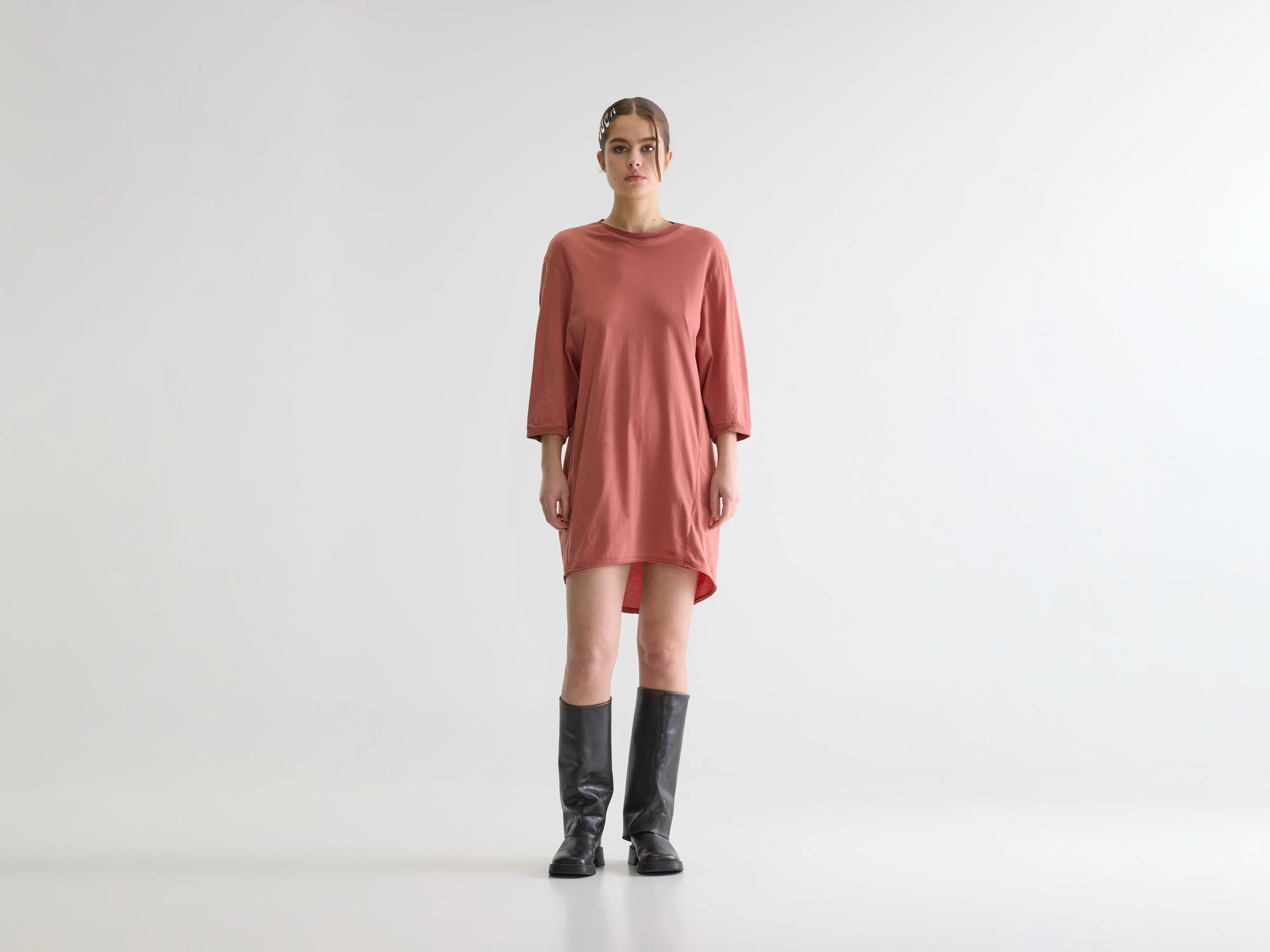 Fede t-shirt dress (261 / W / ETRUSCAN RED)