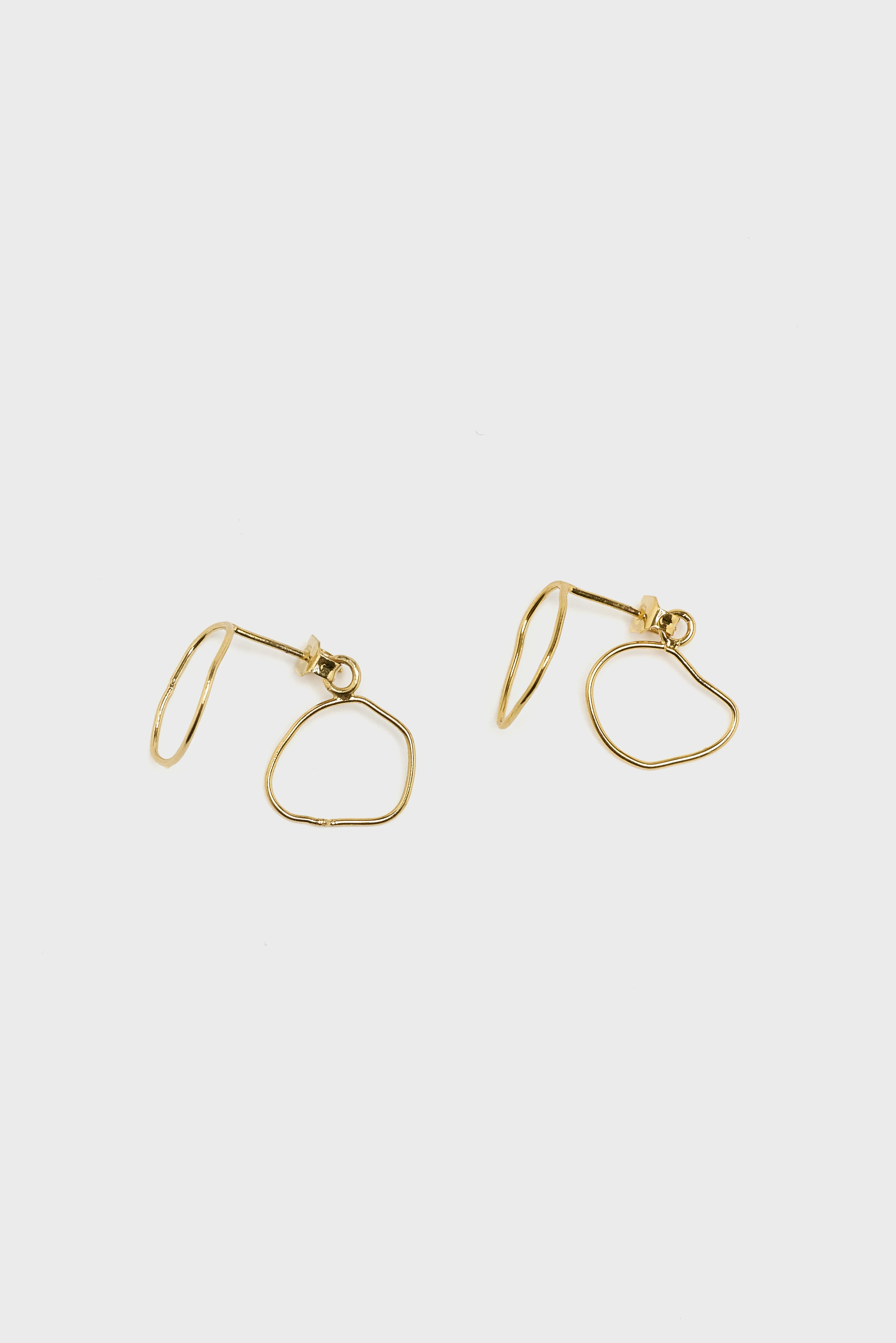 Capucine Hoop Ear cuffs (251 / W / GOLD) - Image 2