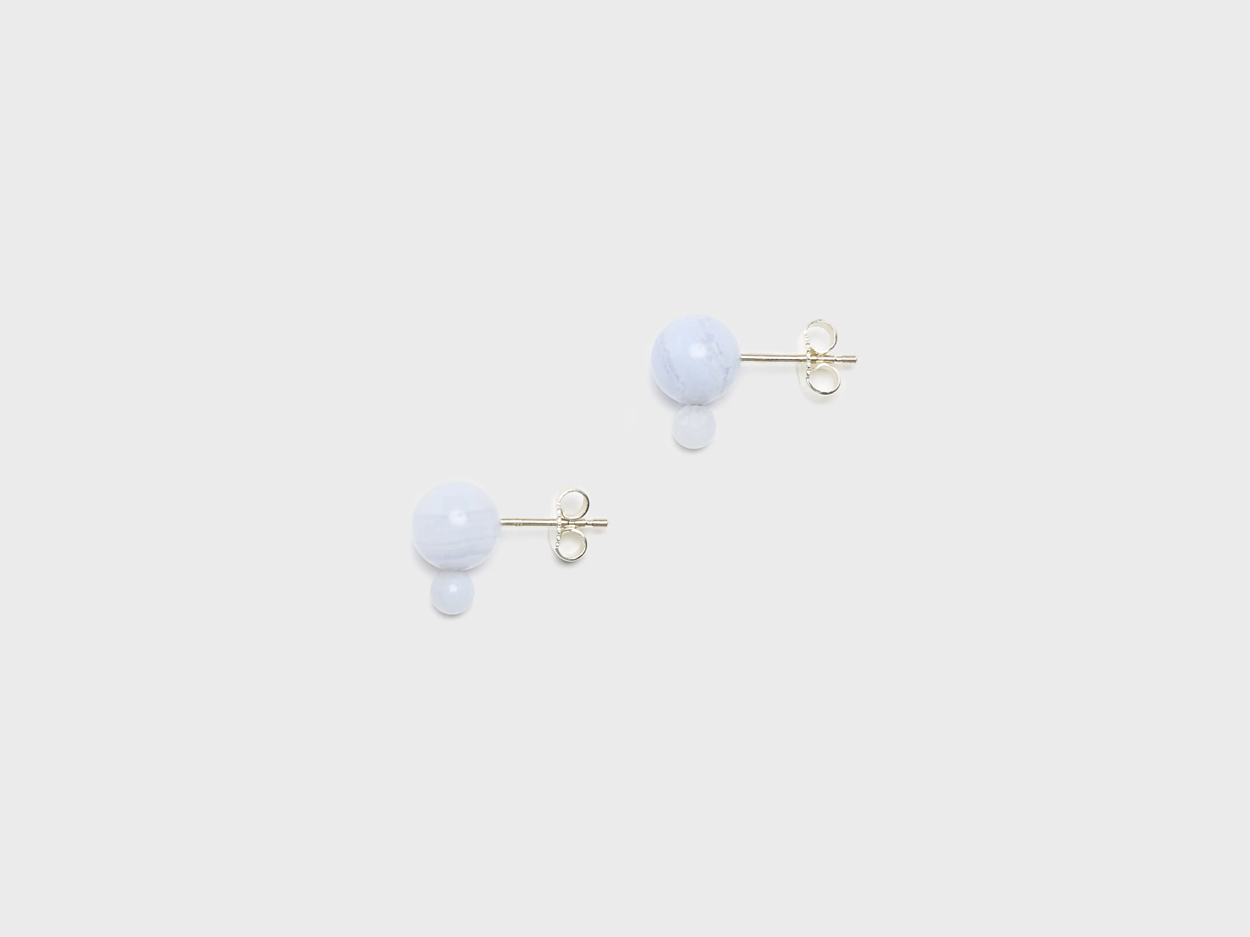 Glyzinia Chalcedon Earstuds (261 / W / BLUE)