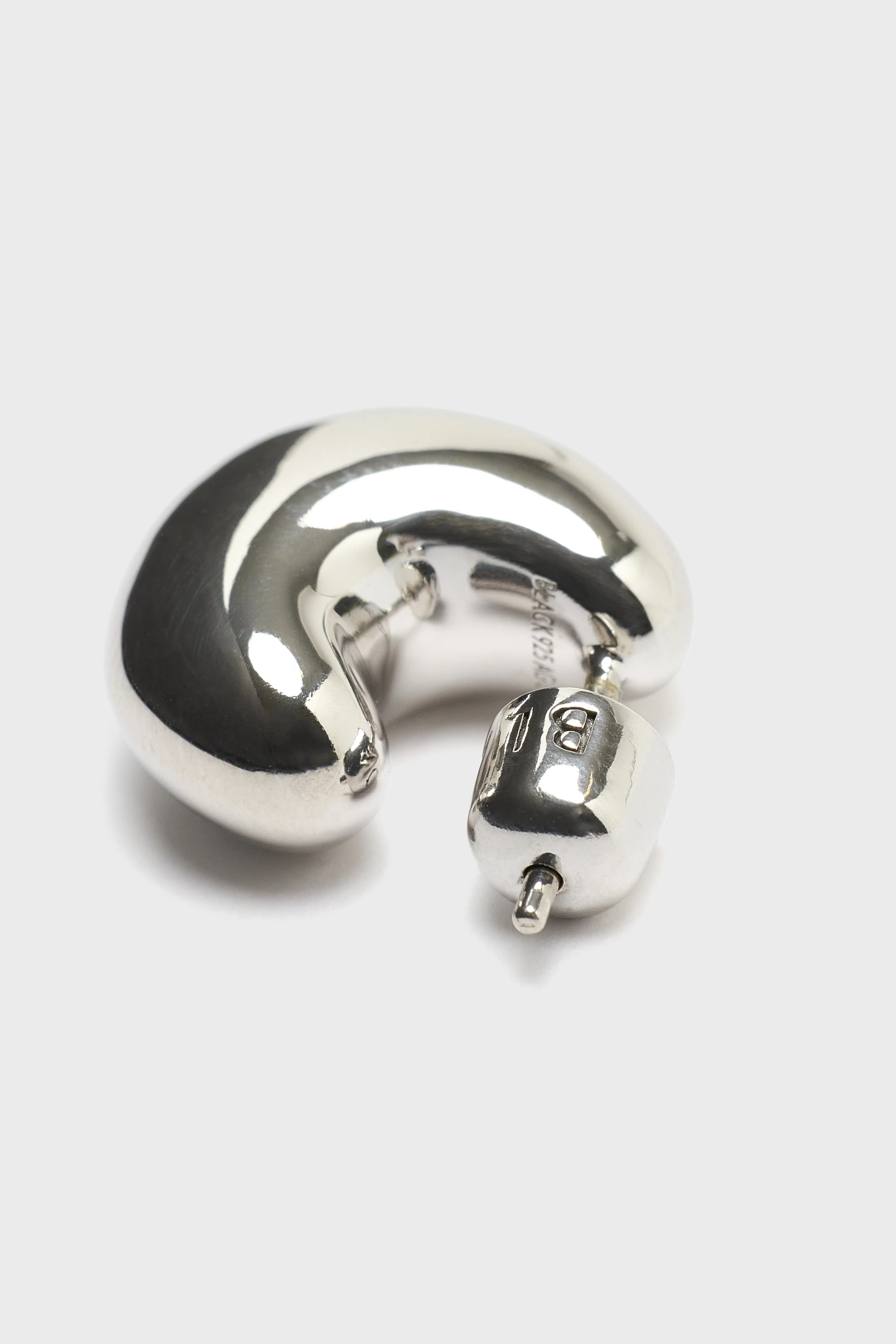 Tryvann Pillow Earrings  (252 / W / SILVER) - Image 3