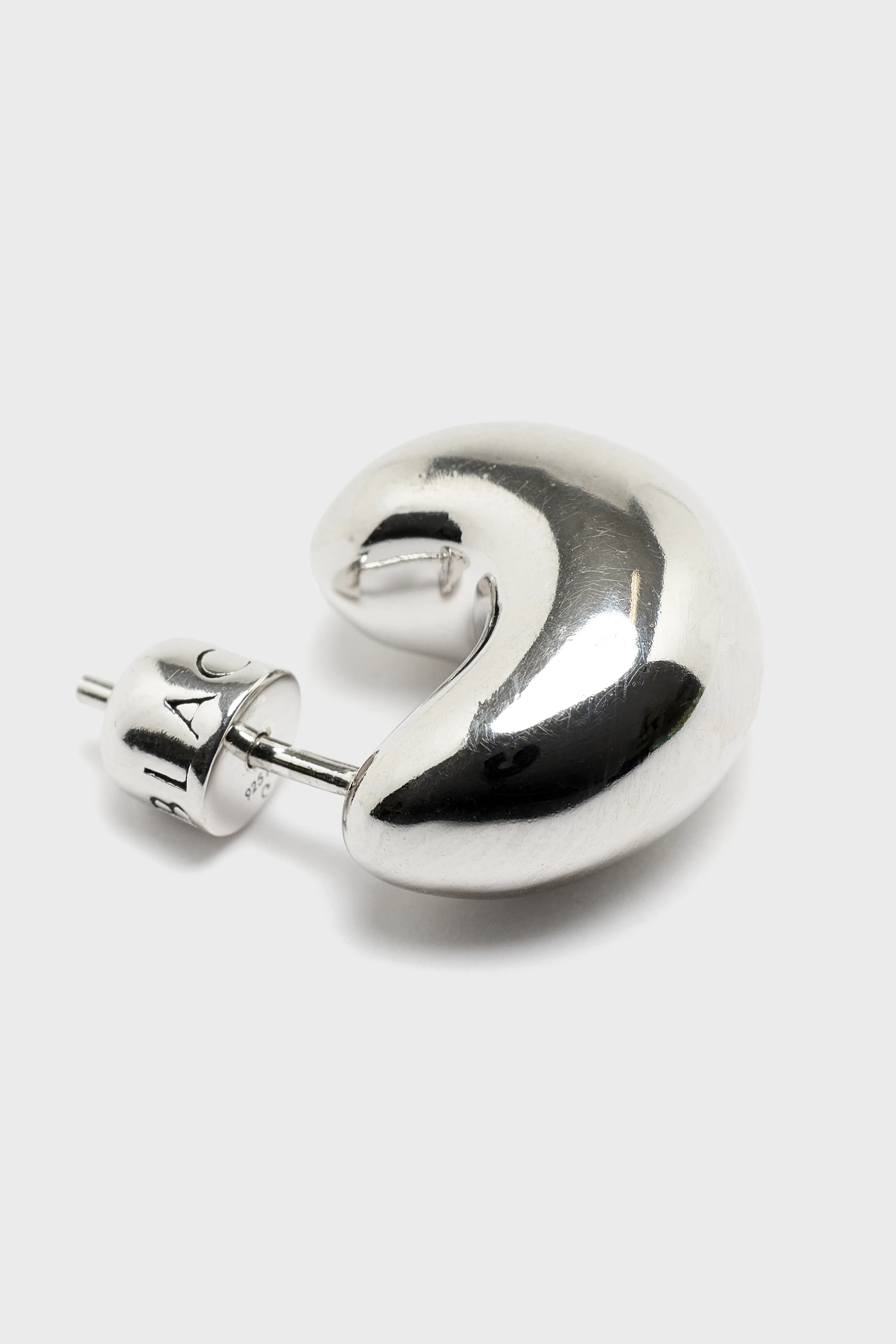 Tryvann Pillow Earrings  (252 / W / SILVER) - Image 4