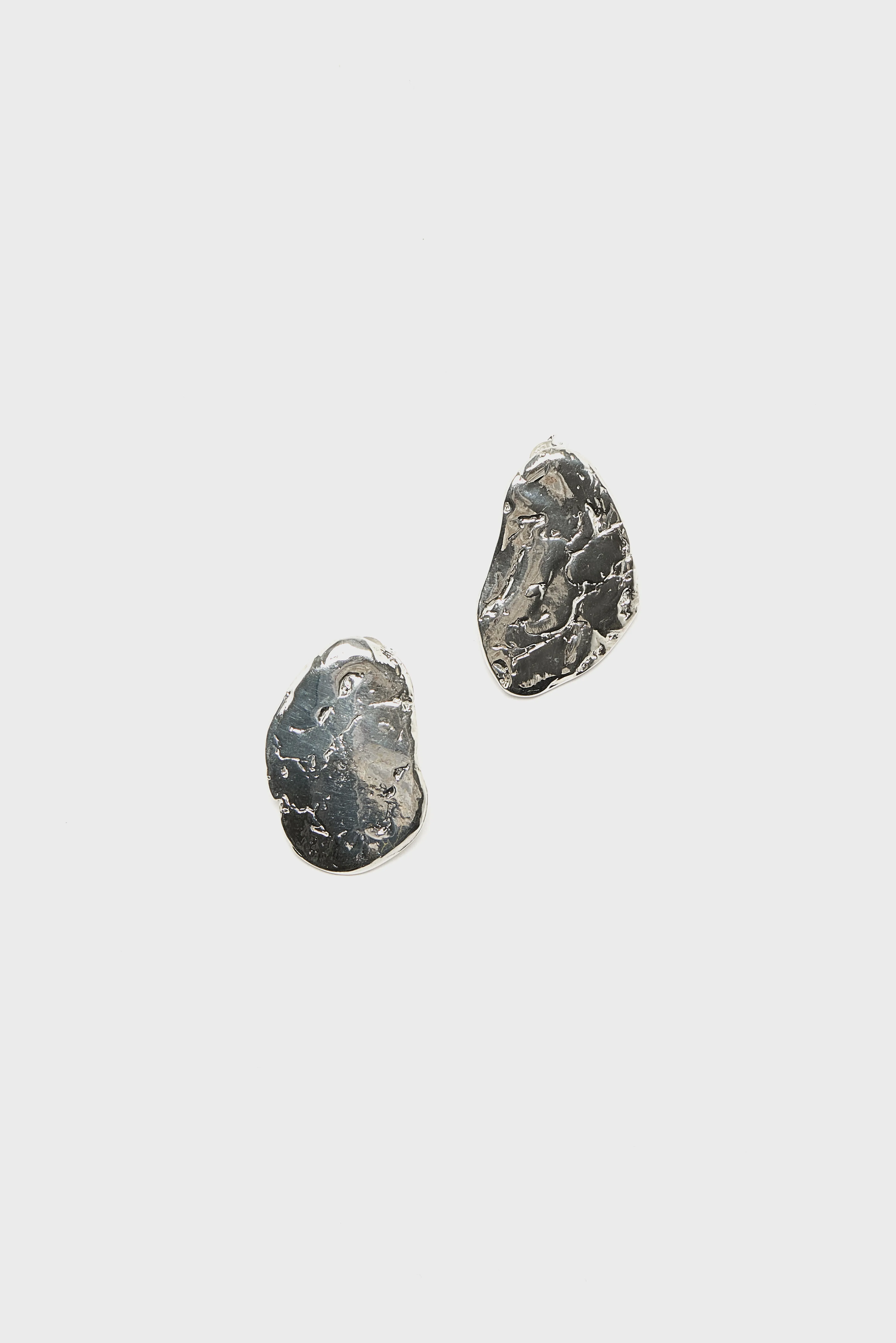 Pietro Earrings (261 / W / SILVER) - Image 2