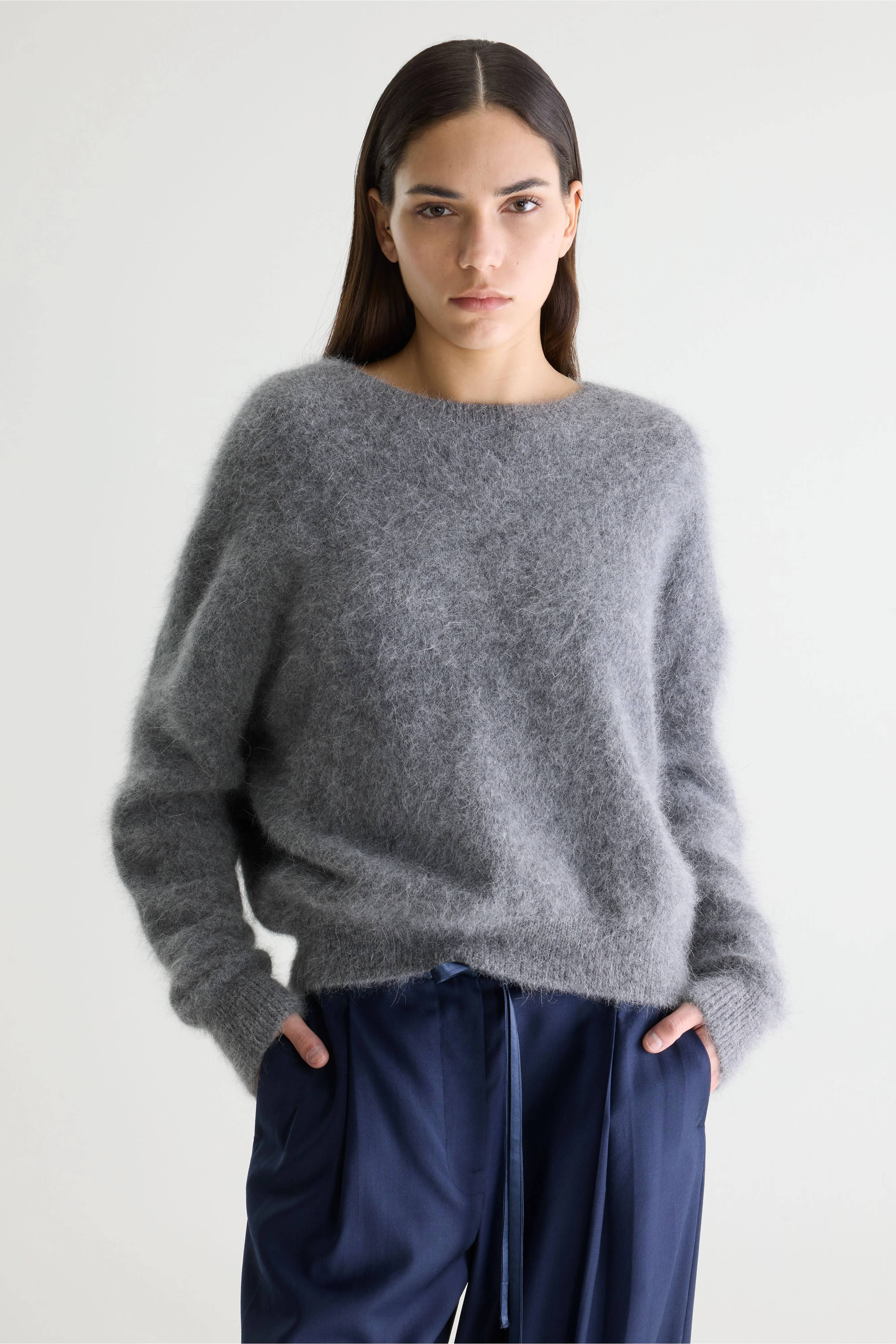 Datus angora-blend grey sweater (252 / W / MID GREY) - Image 2