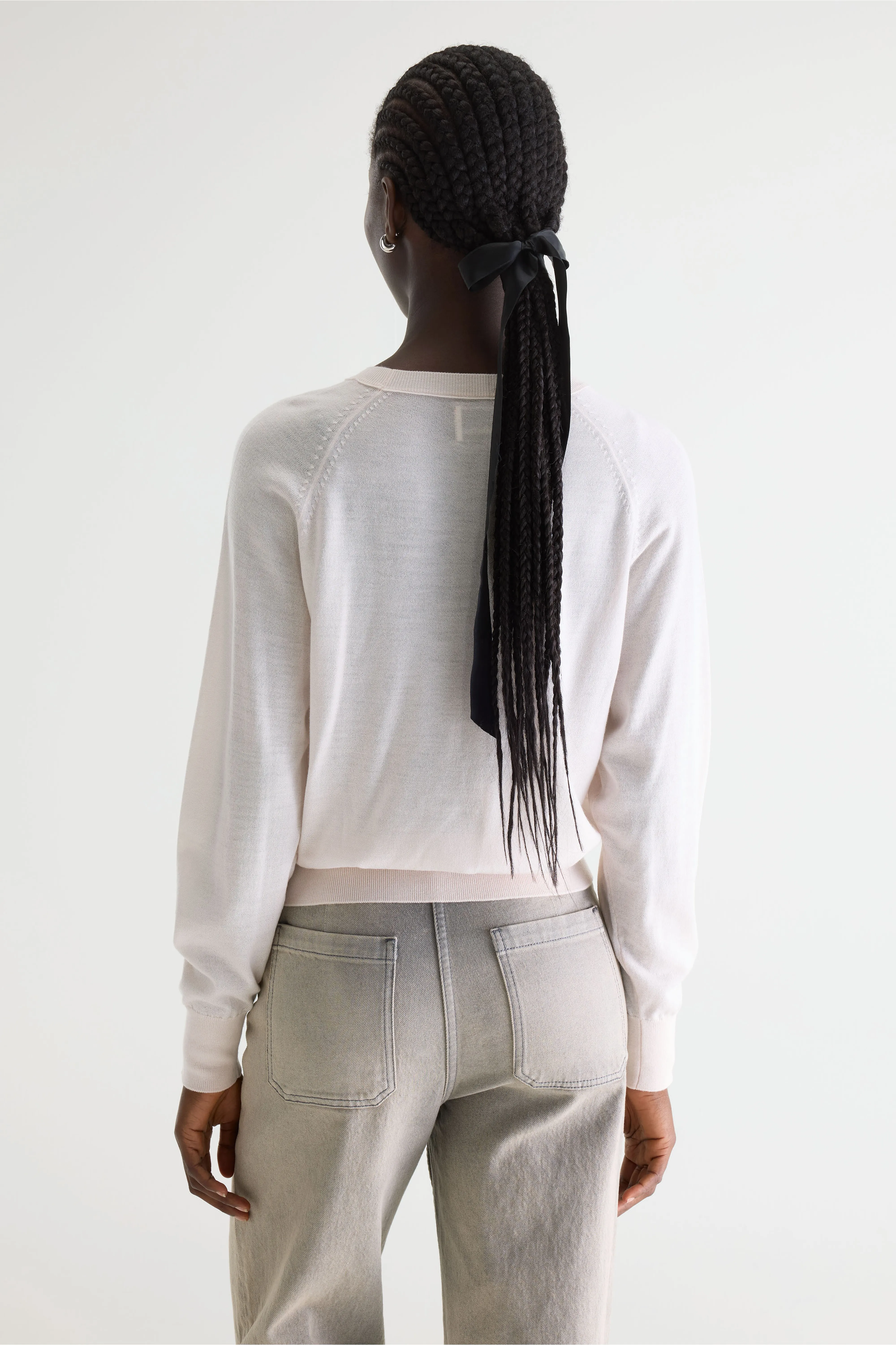Delen classic crewneck ivory white sweater (252 / W / IVORY) - Image 4