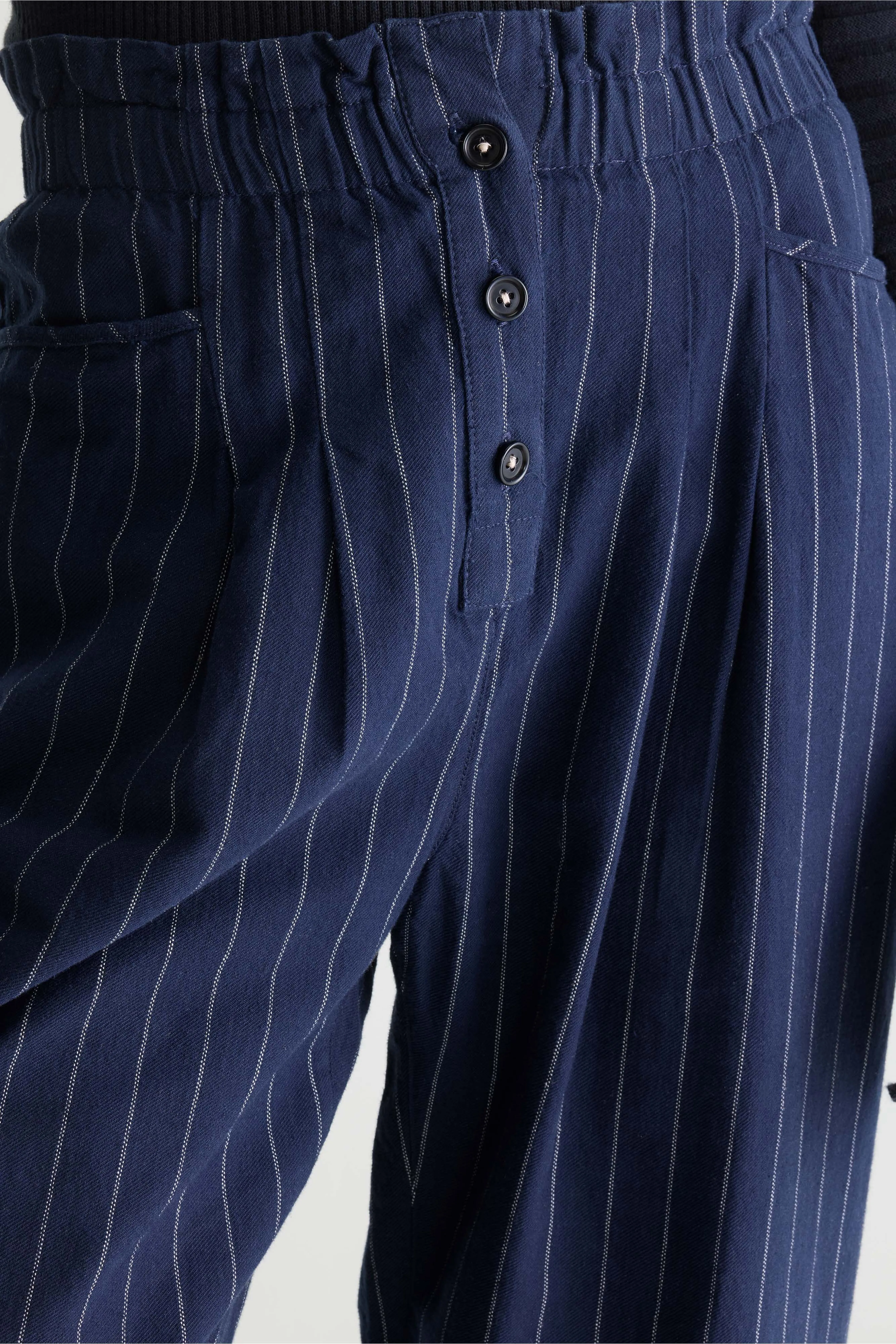 Lilo paperbag navy trousers (252 / W / STRIPE A) - Image 6