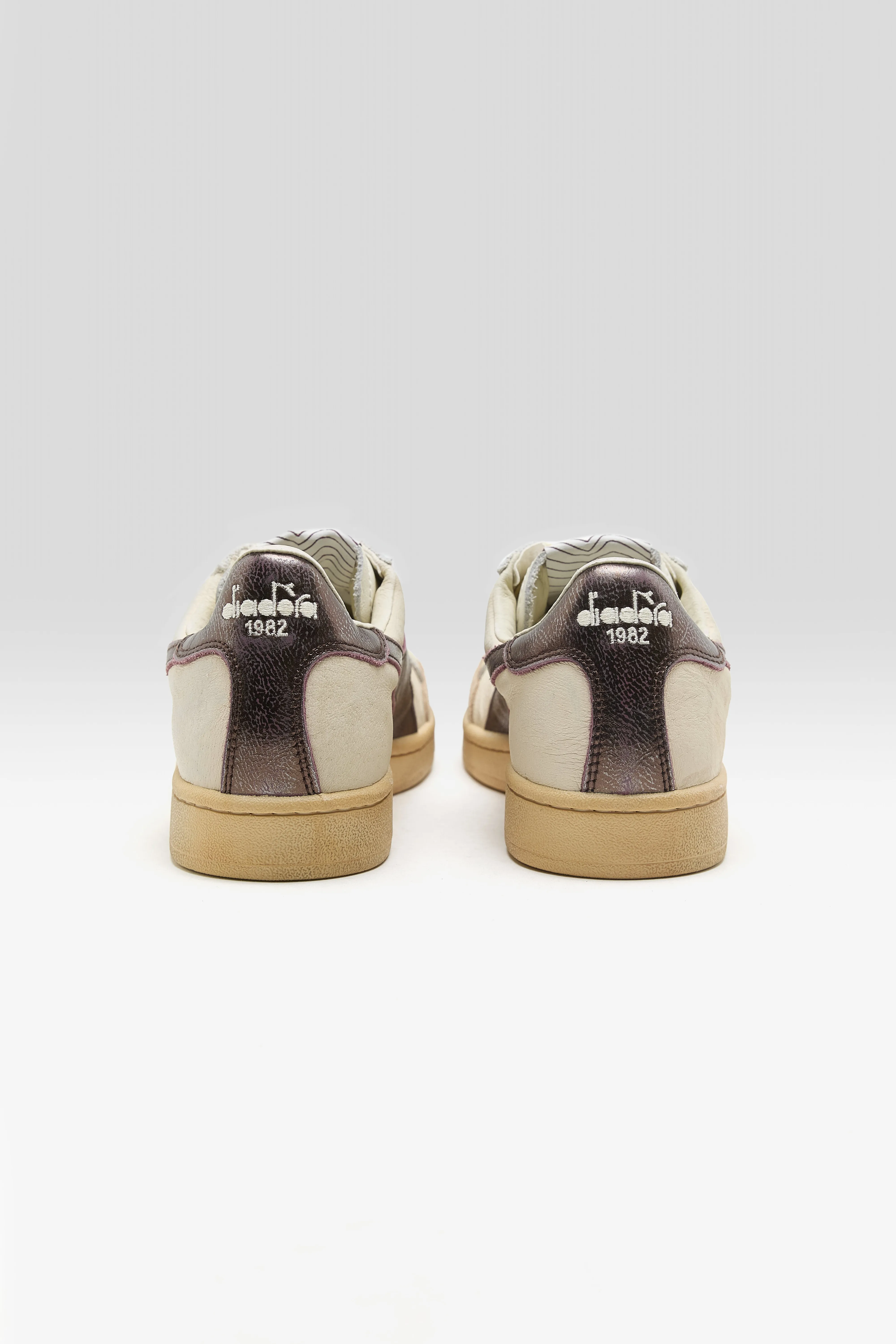 Prestige Aged Italia for Women  (261 / W / BORDEAUX) - Image 6