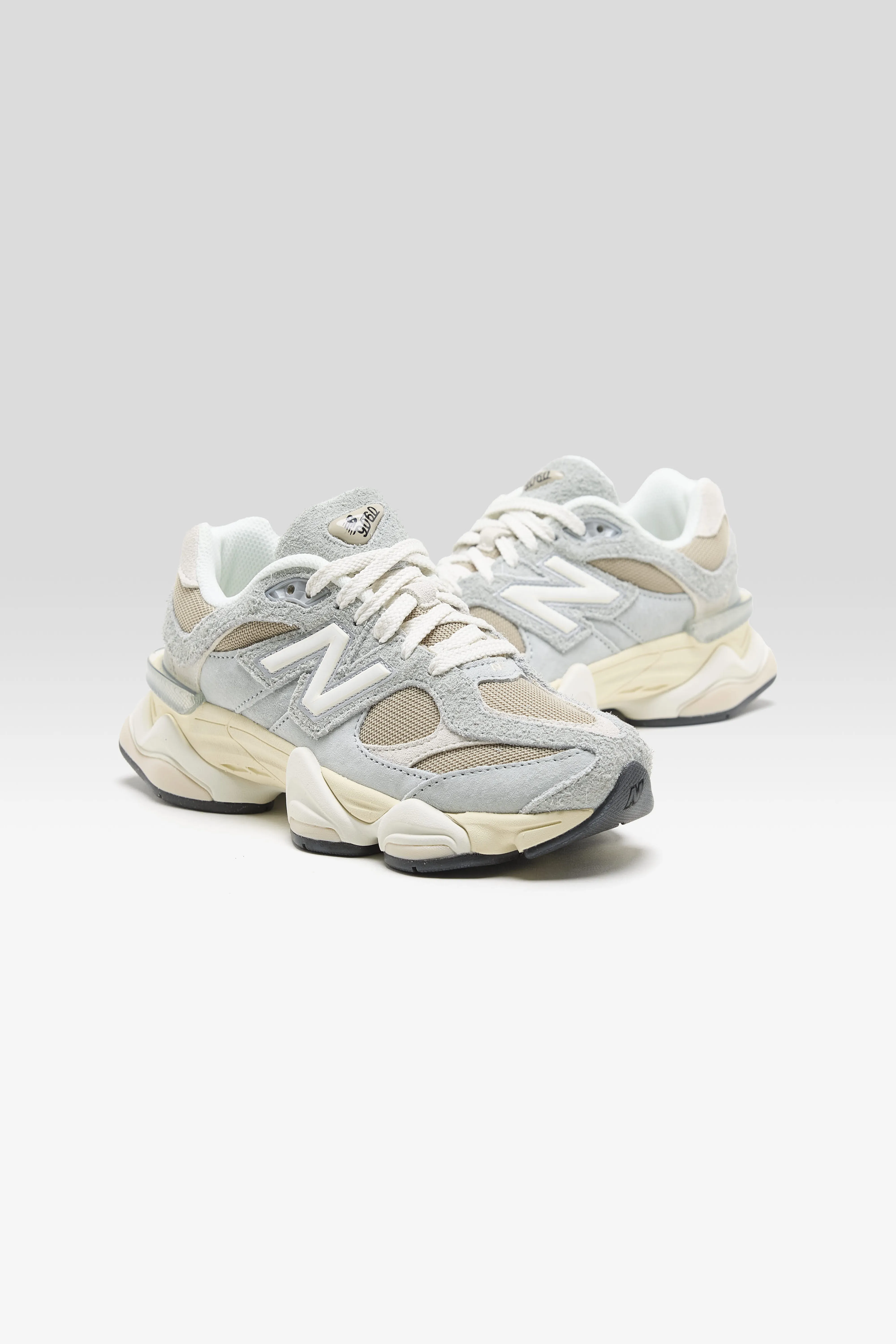 9060 for Women  (261 / W / SALT) - Image 3