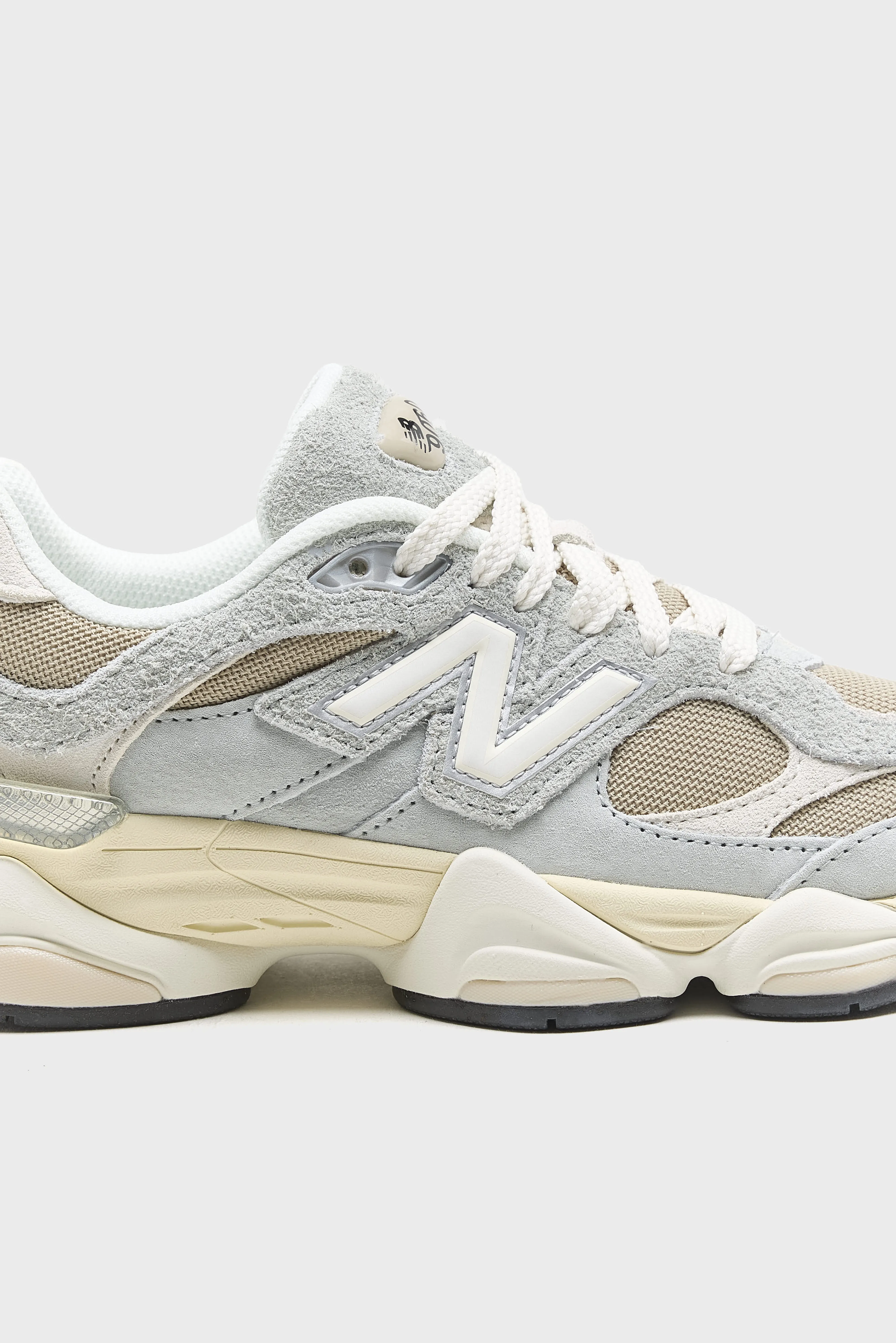 9060 for Women  (261 / W / SALT) - Image 5
