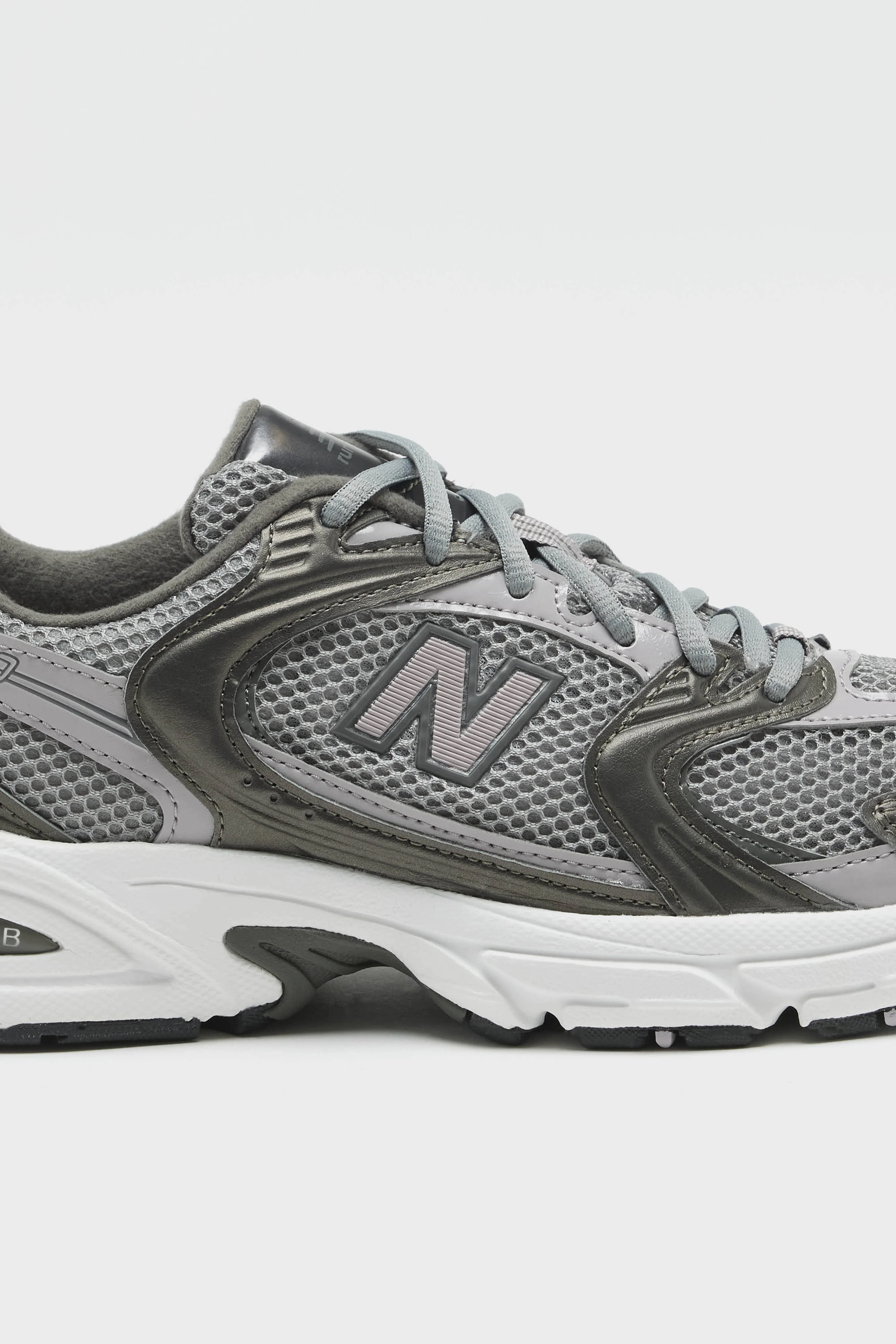 530 for Women   (261 / W / GUN METAL) - Image 5
