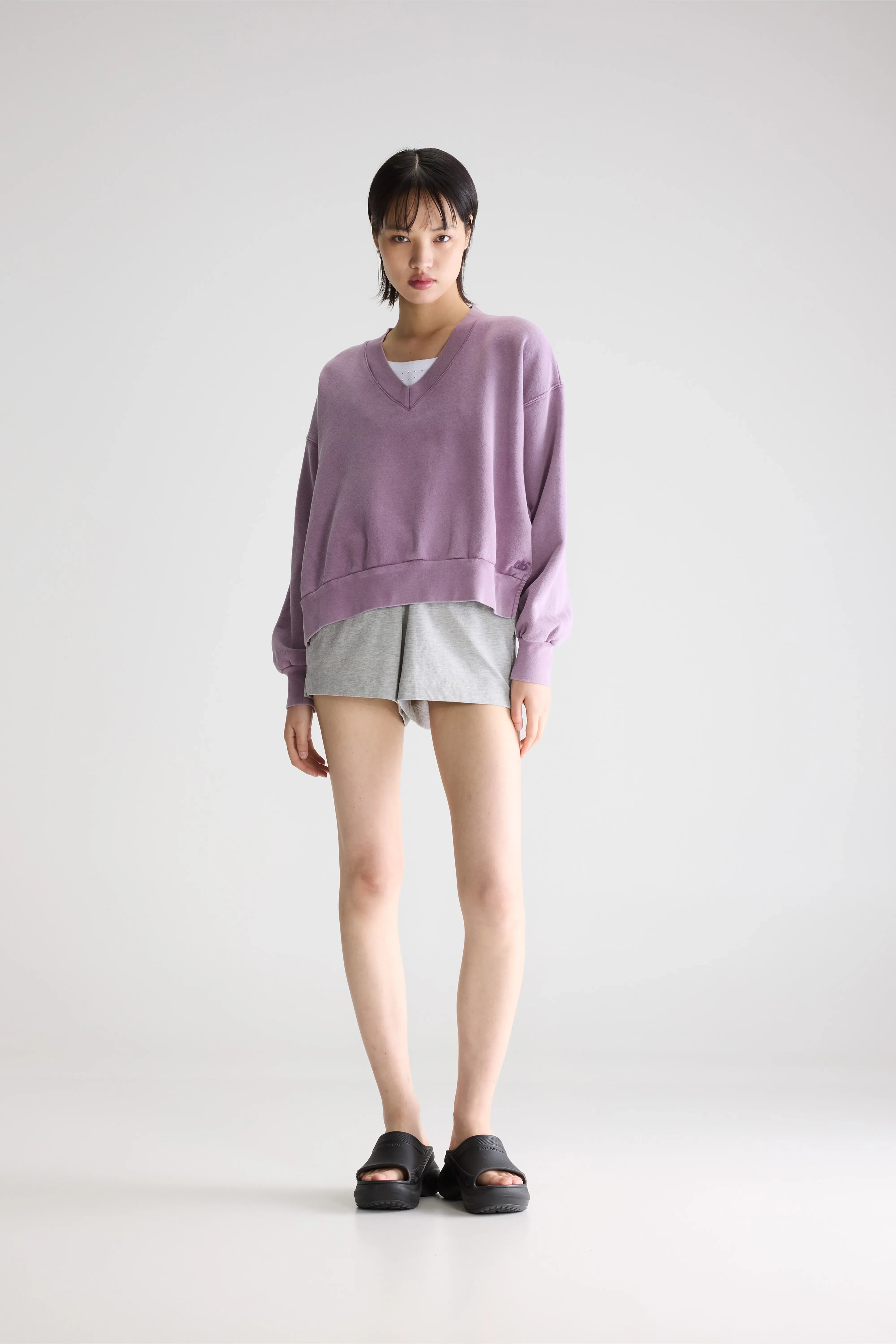 Varola v-neck sweatshirt (261 / W / CROCUS) - Image 3