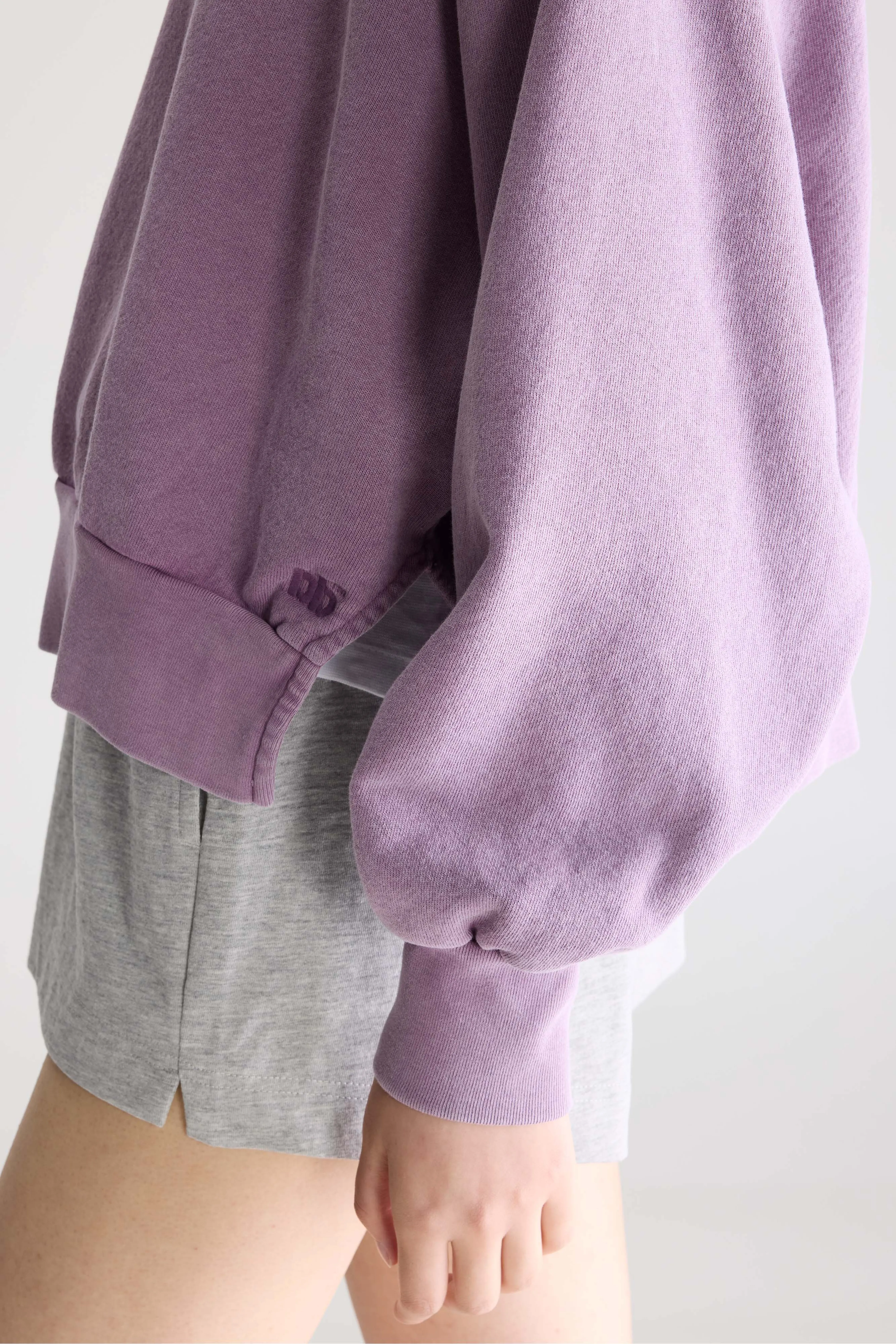 Varola v-neck sweatshirt (261 / W / CROCUS) - Image 6