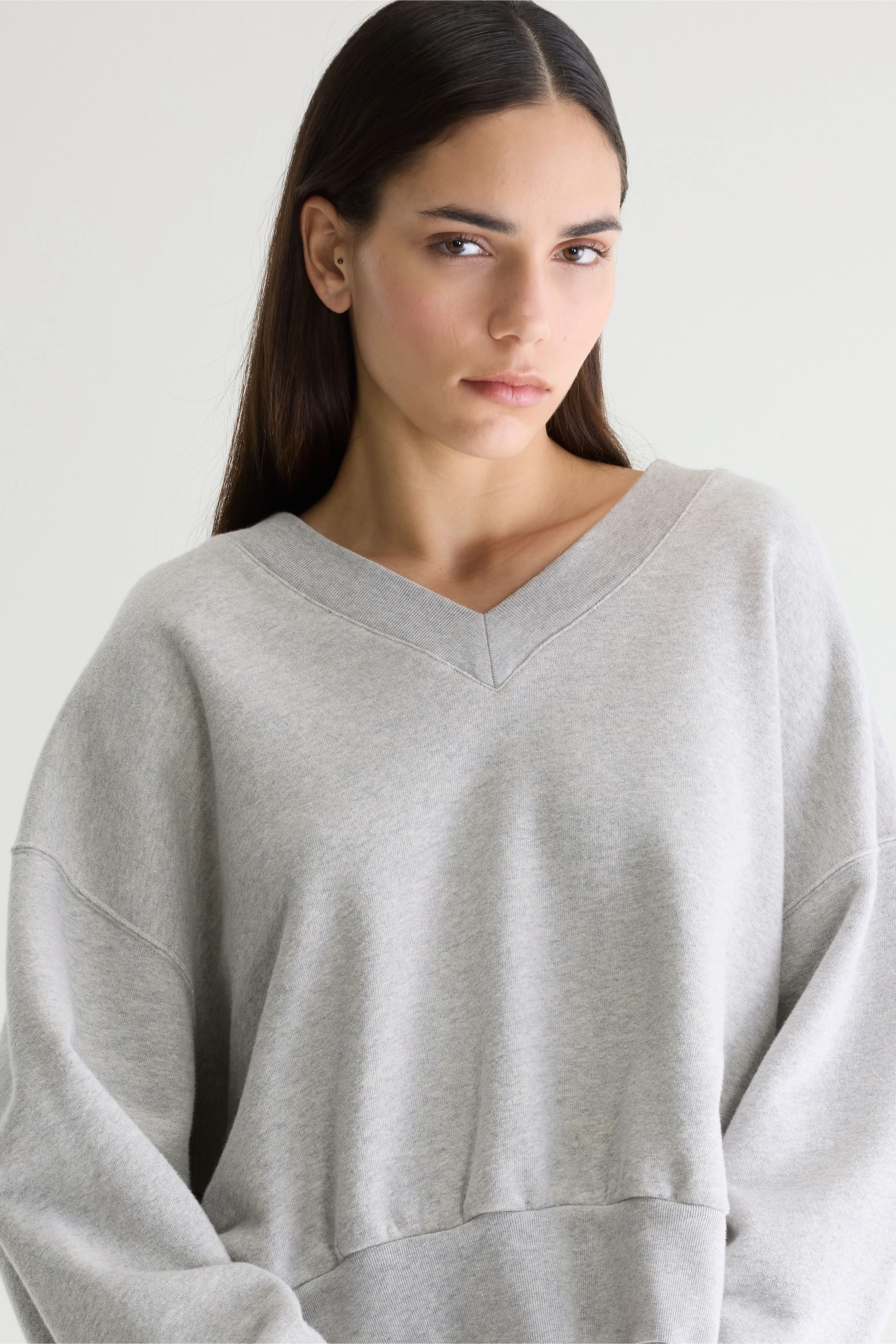 Varola v-neck grey sweatshirt (252 / W / H. GREY) - Image 5