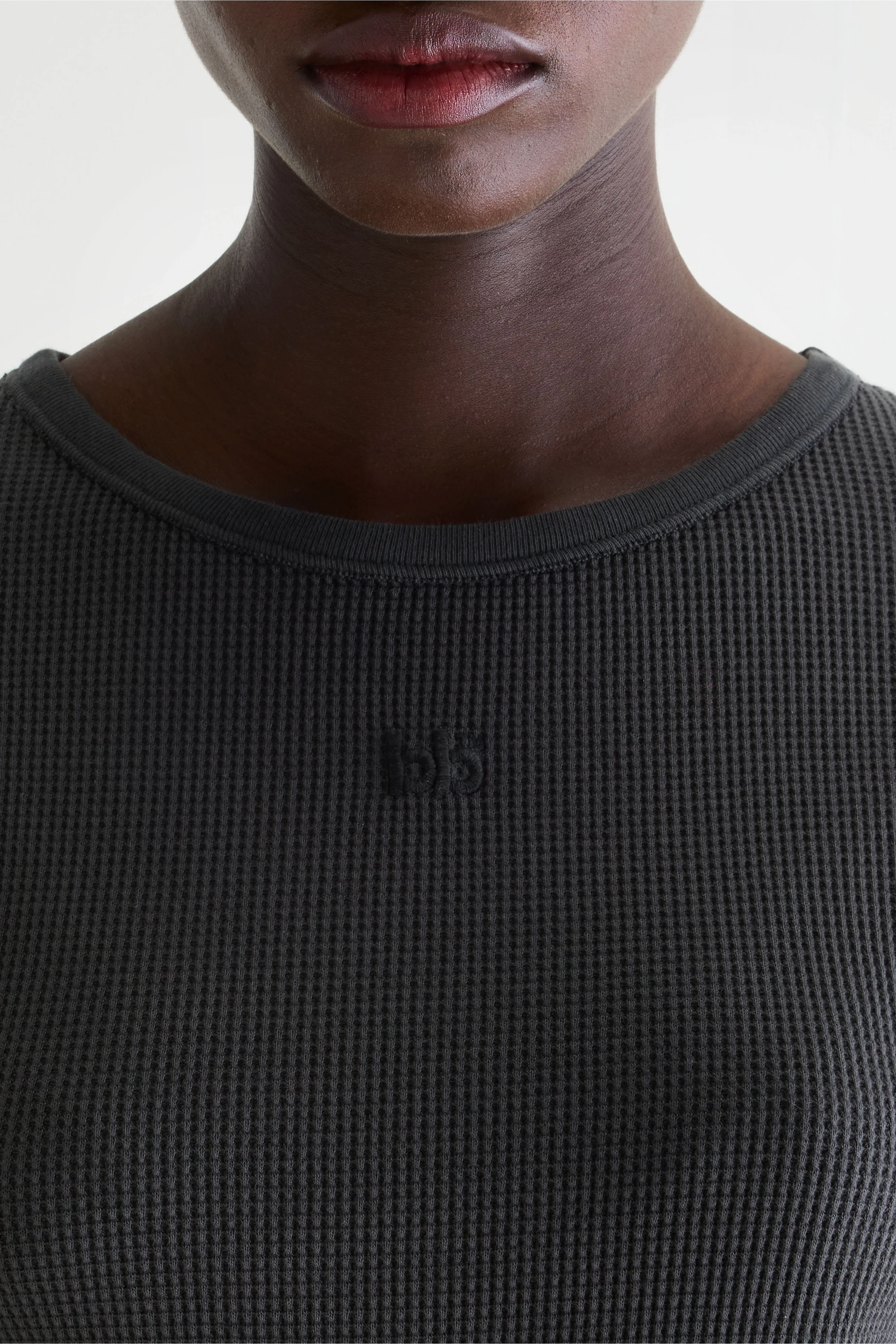 Mali ribbed t-shirt (261 / W / BLACK SAND) - Image 5