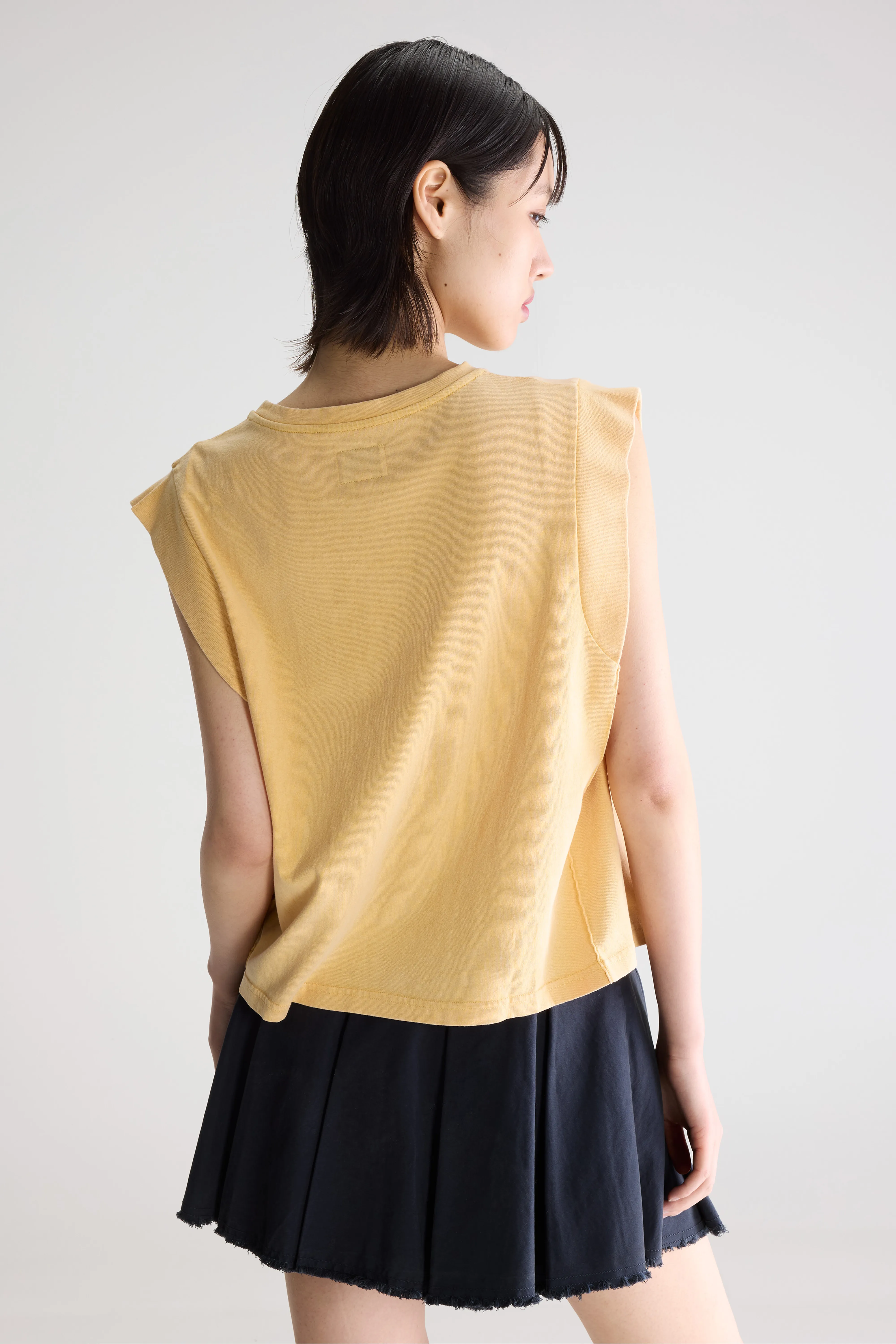 Vruno sleeveless t-shirt  (261 / W / SUNLIGHT) - Image 4
